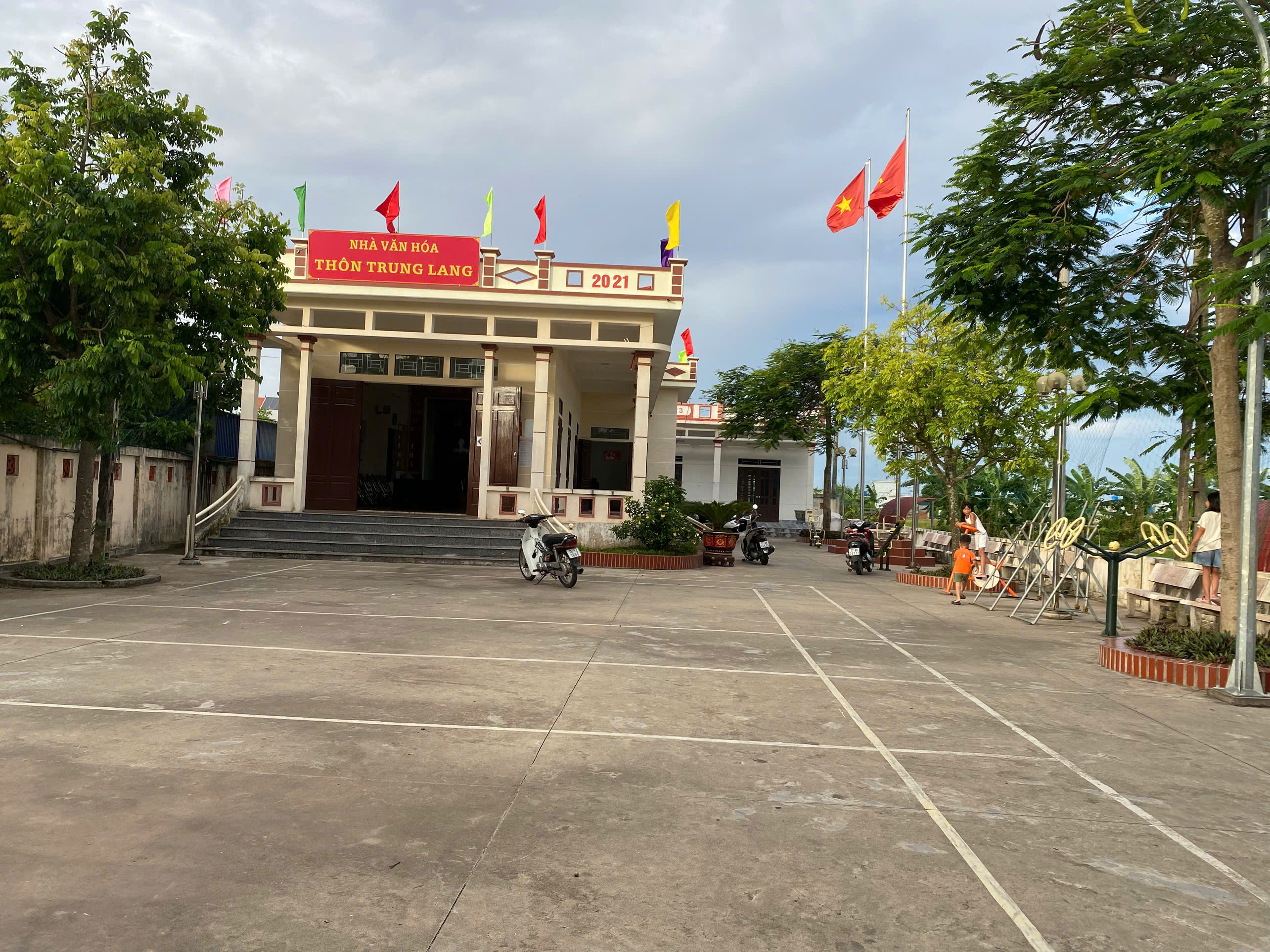 THÔN TRUNG LANG- XÃ NAM TIỀN HẢI LUỒNG SINH KHÍ MỚI TỪ NHỮNG CÁN  BỘ THÔN CÓ TÂM CÓ TẦM