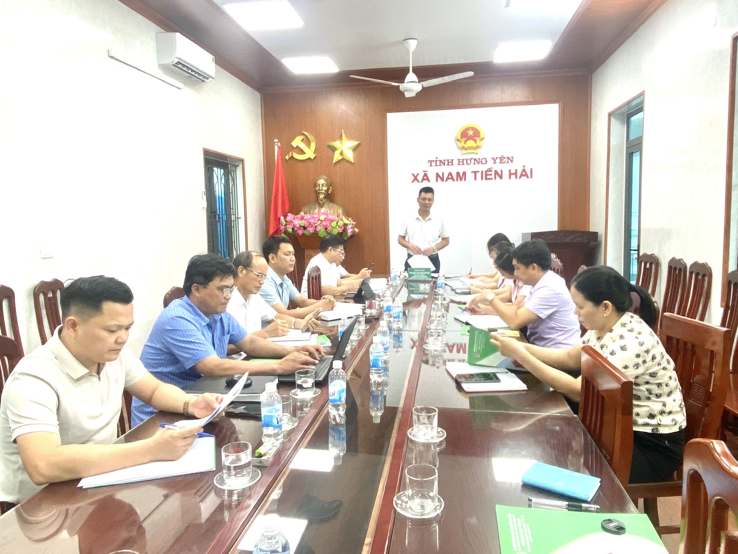 BAN ĐẠI DIỆN HỘI ĐỒNG QUẢN TRỊ NGÂN HÀNG CHÍNH SÁCH XÃ HỘI XÃ NAM TIỀN HẢI: TỔ CHỨC PHIÊN HỌP ĐÁNH GIÁ KẾT QUẢ CÔNG TÁC 6 THÁNG ĐẦU NĂM VÀ TRIỂN KHAI NHIỆM VỤ QUÝ III NĂM 2026