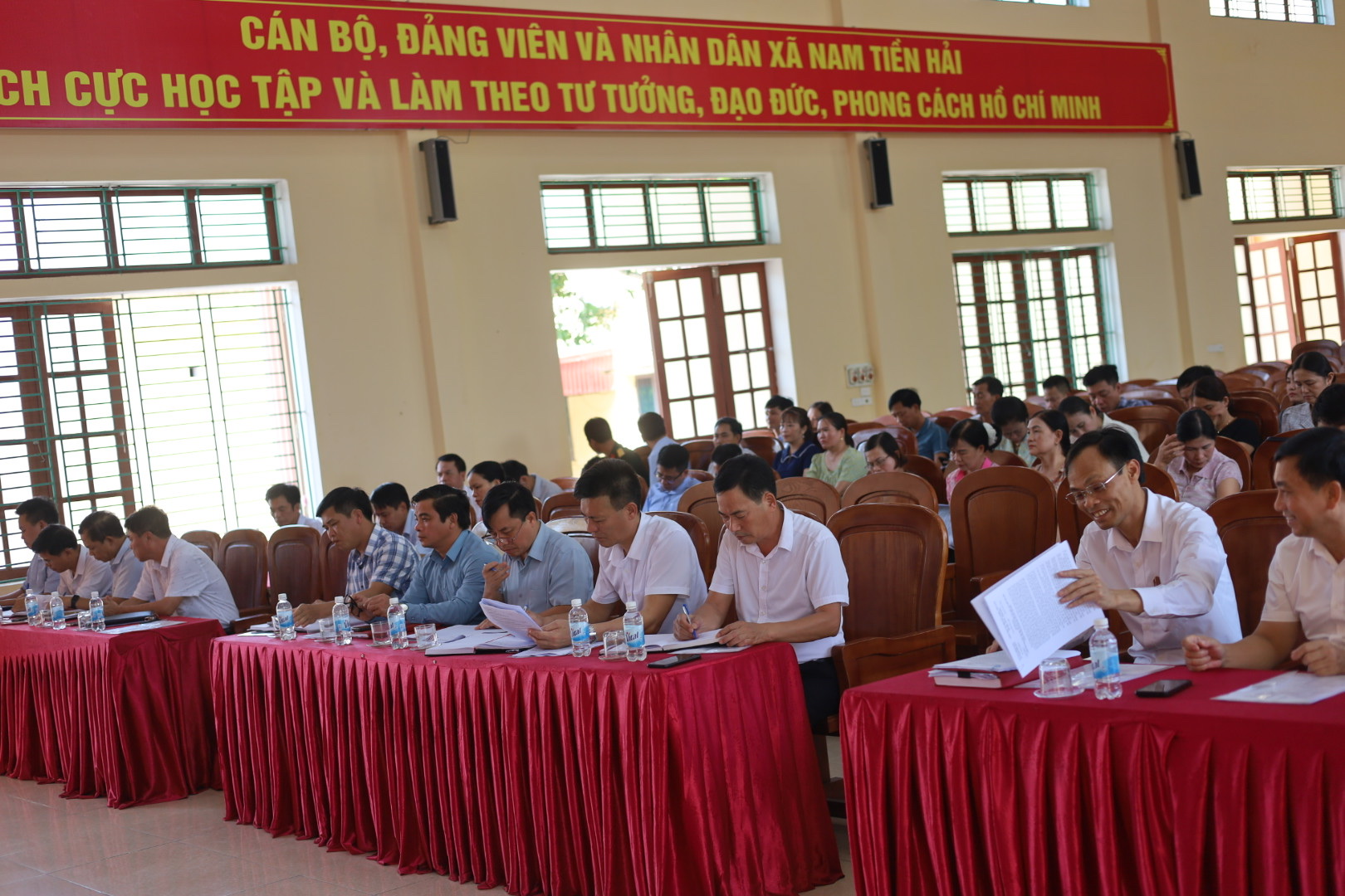 XÃ NAM TIỀN HẢI TỔ CHỨC HỘI NGHỊ THỰC HIỆN CÁC BƯỚC SẮP XẾP CƠ SỞ GIÁO DỤC MẦM NON, GIÁO DỤC PHỔ THÔNG TRÊN ĐỊA BÀN
