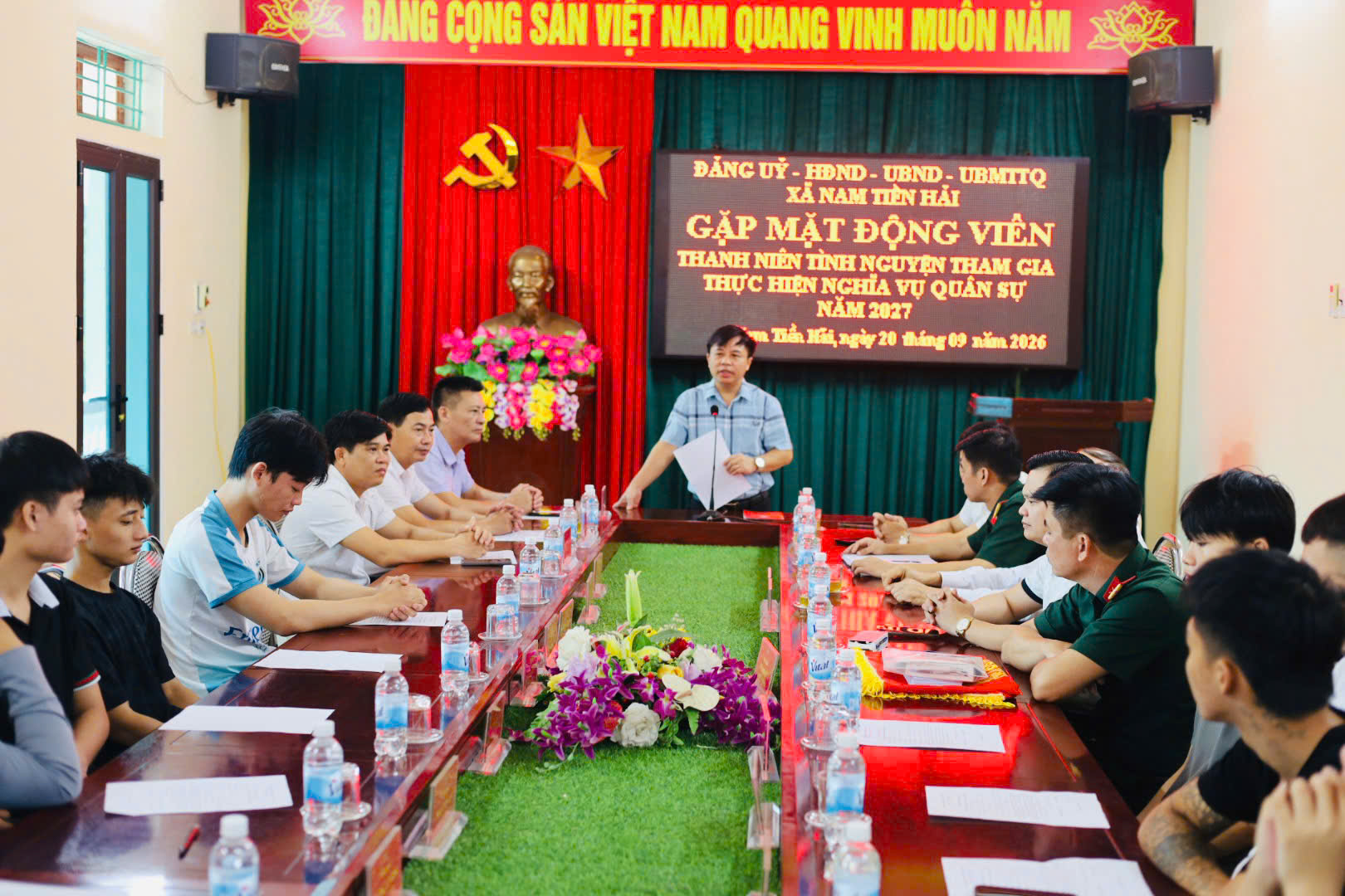 XÃ NAM TIỀN HẢI TỔ CHỨC GẶP MẶT, ĐỘNG VIÊN THANH NIÊN TÌNH NGUYỆN THAM GIA THỰC HIỆN NGHĨA VỤ QUÂN SỰ NĂM 2027
