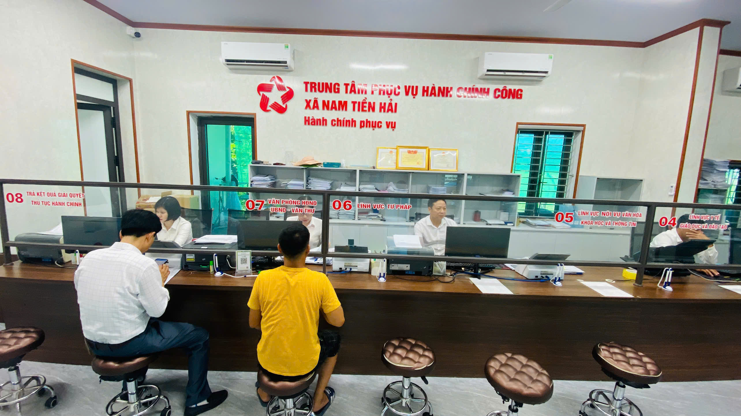 CẢI CÁCH HÀNH CHÍNH ĐỘNG LỰC THÚC ĐẨY PHÁT TRIỂN KINH TẾ - XÃ HỘI TẠI NAM TIỀN HẢI