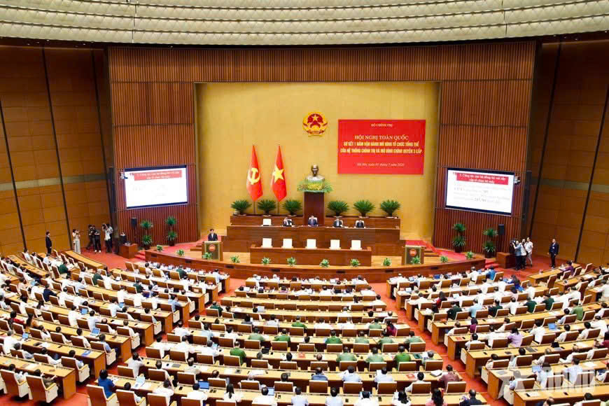 Xã Nam Tiền Hải tham dự Hội nghị trực tuyến sơ kết 01 năm vận hành mô hình tổ chức tổng thể của hệ thống chính trị và mô hình chính quyền 03 cấp