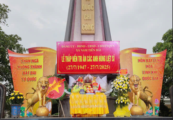 XÃ NAM TIỀN HẢI TỔ CHỨC TRANG TRỌNG LỄ THẮP NẾN TRI ÂN CÁC ANH HÙNG LIỆT SĨ NHÂN KỶ NIỆM 78 NĂM NGÀY THƯƠNG BINH – LIỆT SĨ (27/7/1947 – 27/7/2025)