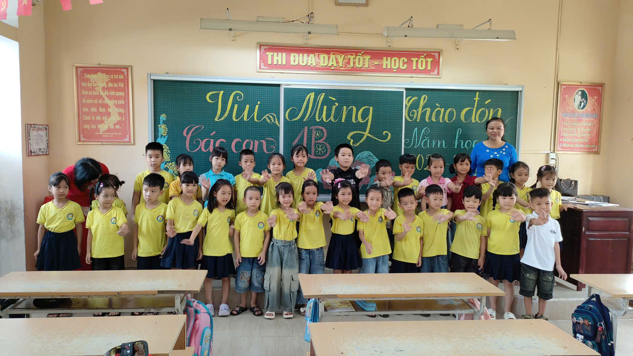 TRƯỜNG TIỂU HỌC NAM HÀ CHÀO ĐÓN CÁC EM HỌC SINH LỚP 1 NĂM HỌC 2025 – 2026.