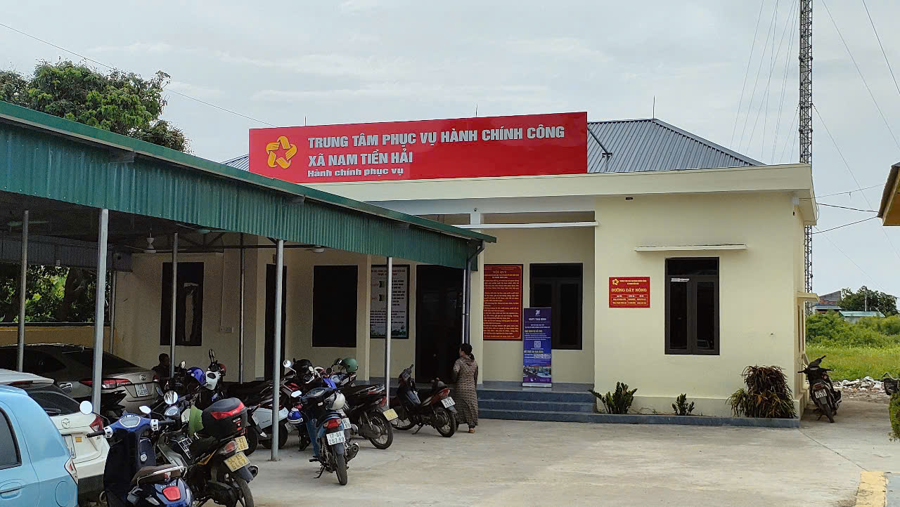 Báo cáo làm rõ các bước, quy trình thực hiện tiếp nhận, giải quyết thủ tục hành chính cho người dân và doanh nghiệp tại Trung tâm phục vụ hành chính công xã Nam Tiền Hải