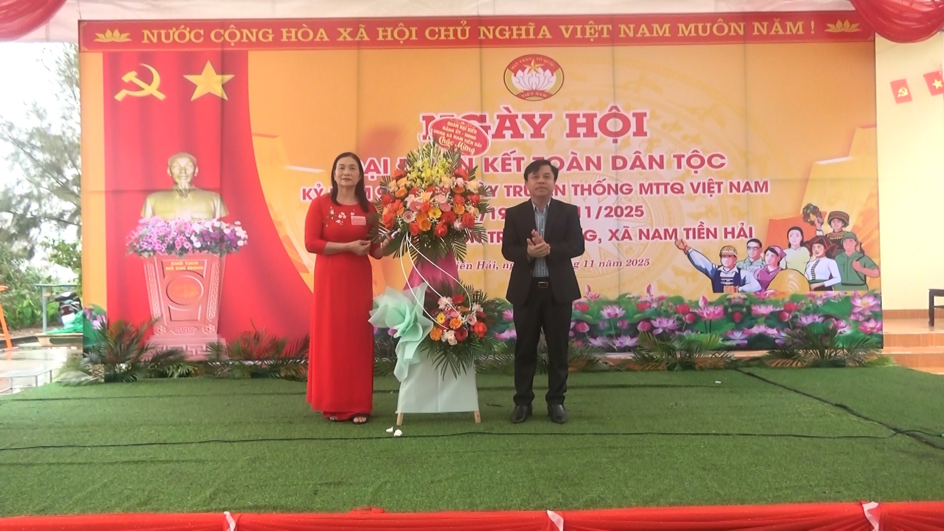 THÔN TRUNG LANG TỔ CHỨC THÀNH CÔNG NGÀY HỘI ĐẠI ĐOÀN KẾT TOÀN DÂN TỘC – ĐIỂM SÁNG VỀ KHỐI ĐẠI ĐOÀN KẾT Ở XÃ NAM TIỀN HẢI