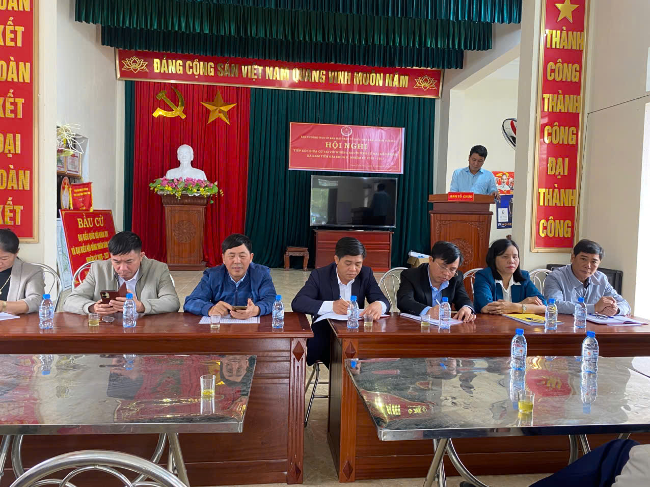 BAN THƯỜNG TRỰC ỦY BAN MTTQ VIỆT NAM XÃ NAM TIỀN HẢI TỔ CHỨC HỘI NGHỊ TIẾP XÚC CỬ TRI VẬN ĐỘNG BẦU CỬ TẠI ĐƠN VỊ BẦU CỬ SỐ 4 – TẠI THÔN NỘI LANG NAM