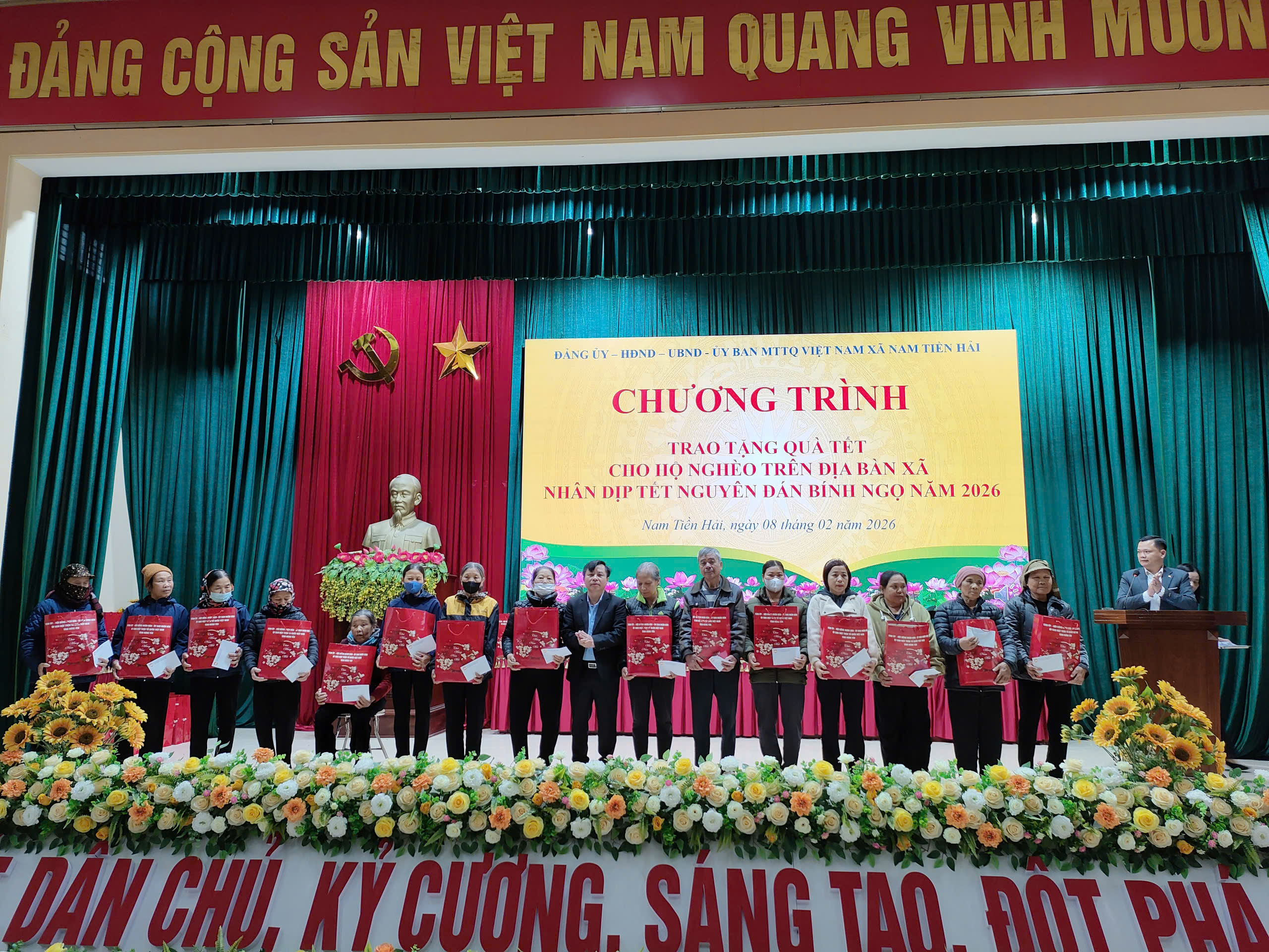 ĐẢNG BỘ, CHÍNH QUYỀN VÀ NHÂN DÂN XÃ NAM TIỀN HẢI CHUNG TAY CHĂM LO TẾT CHO HỘ NGHÈO – XUÂN BÍNH NGỌ 2026 ẤM ÁP NGHĨA TÌNH