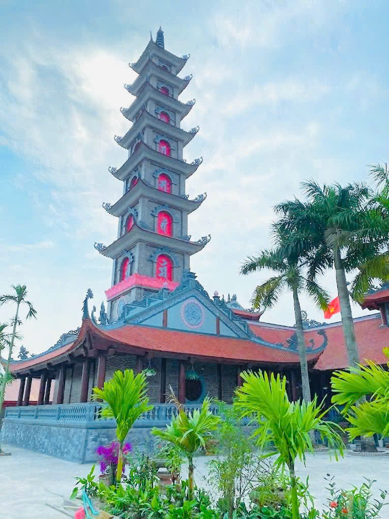 GÓC NHÌN VĂN HOÁ: VỀ CHÙA TAM BẢO NƠI HỒN QUÊ GỬI GẮM TRONG MÙI HƯƠNG TRẦM TRUYỀN THỐNG
